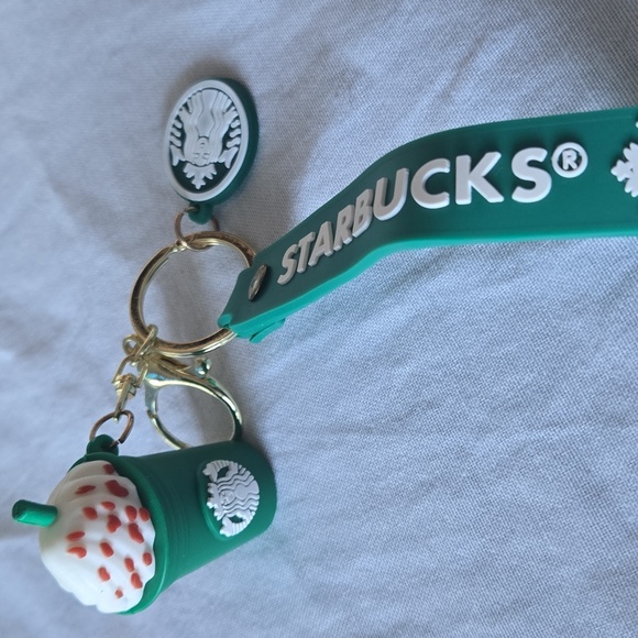 Starbucks  Keychain Collection - Picture 6 of 7